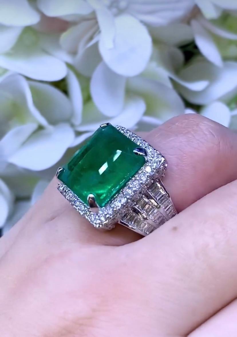 AIG Certified 18.00 Carat Zambian Emerald 3.20 Ct Diamonds 18K Gold Ring For Sale 6
