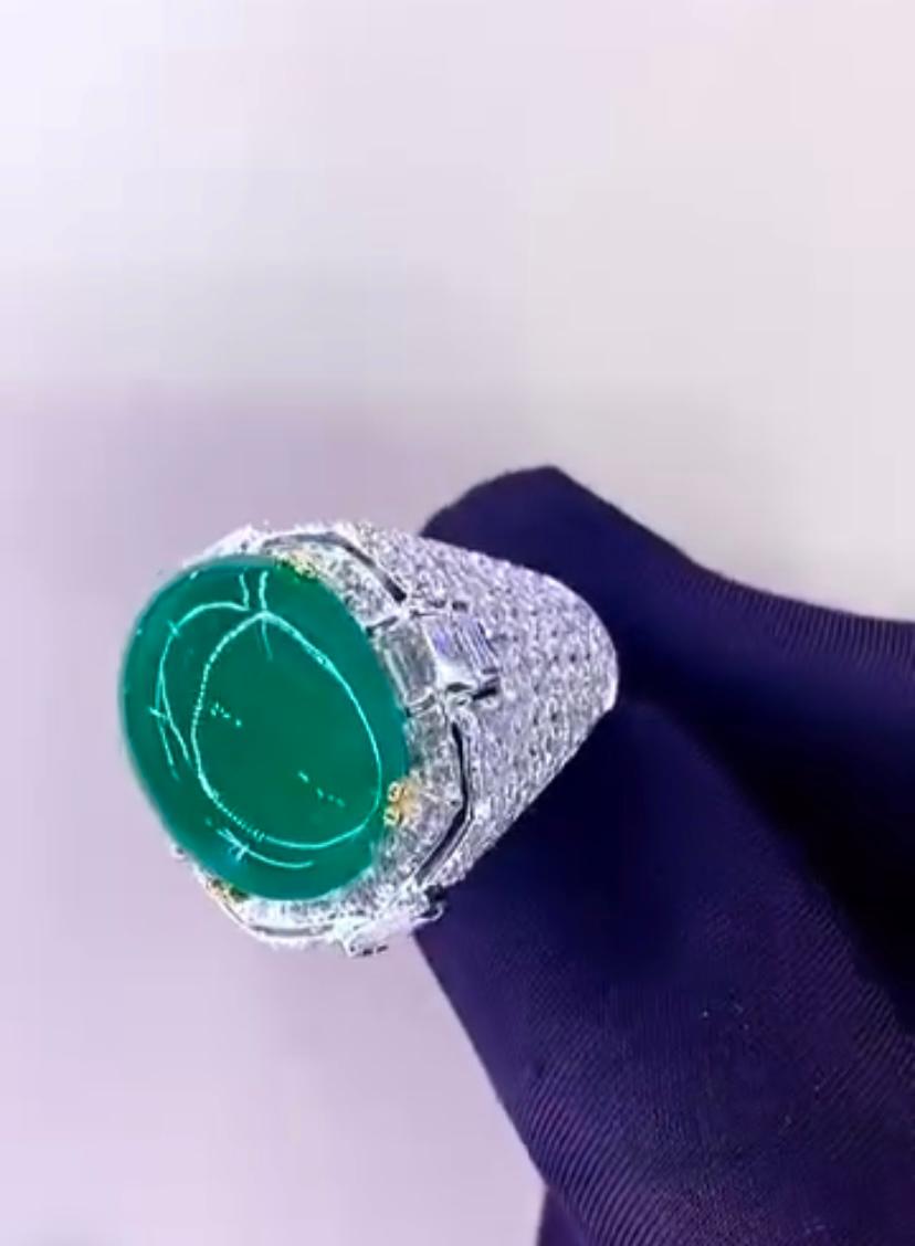 AIG Certified 18.00 Carat Zambian Emerald 3.80 Ct Diamonds 18K Gold Ring For Sale 5