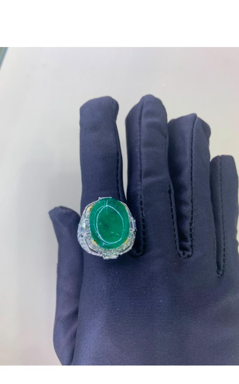 AIG Certified 18.00 Carat Zambian Emerald 3.80 Ct Diamonds 18K Gold Ring For Sale 6