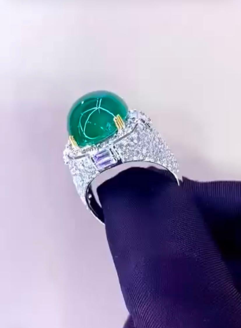 AIG Certified 18.00 Carat Zambian Emerald 3.80 Ct Diamonds 18K Gold Ring For Sale 4