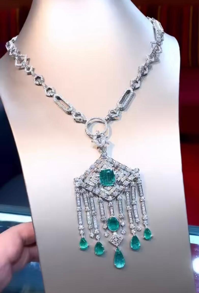 AIG zertifiziert 18,00 Karat Diamanten 9,00 Karat sambische Smaragde 18K ART DECO Halskette für Damen oder Herren im Angebot