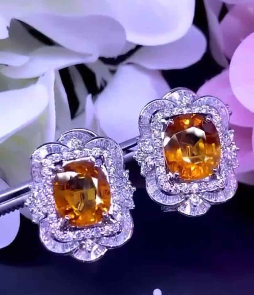AIG Certified 18.50 Carats Orange Sapphires  3.56 Ct Diamonds 18K Gold Earrings  In New Condition For Sale In Massafra, IT