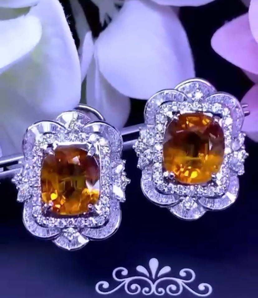 Women's AIG Certified 18.50 Carats Orange Sapphires  3.56 Ct Diamonds 18K Gold Earrings  For Sale