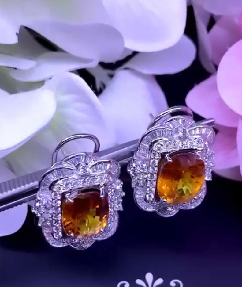 AIG Certified 18.50 Carats Orange Sapphires  3.56 Ct Diamonds 18K Gold Earrings  For Sale 1