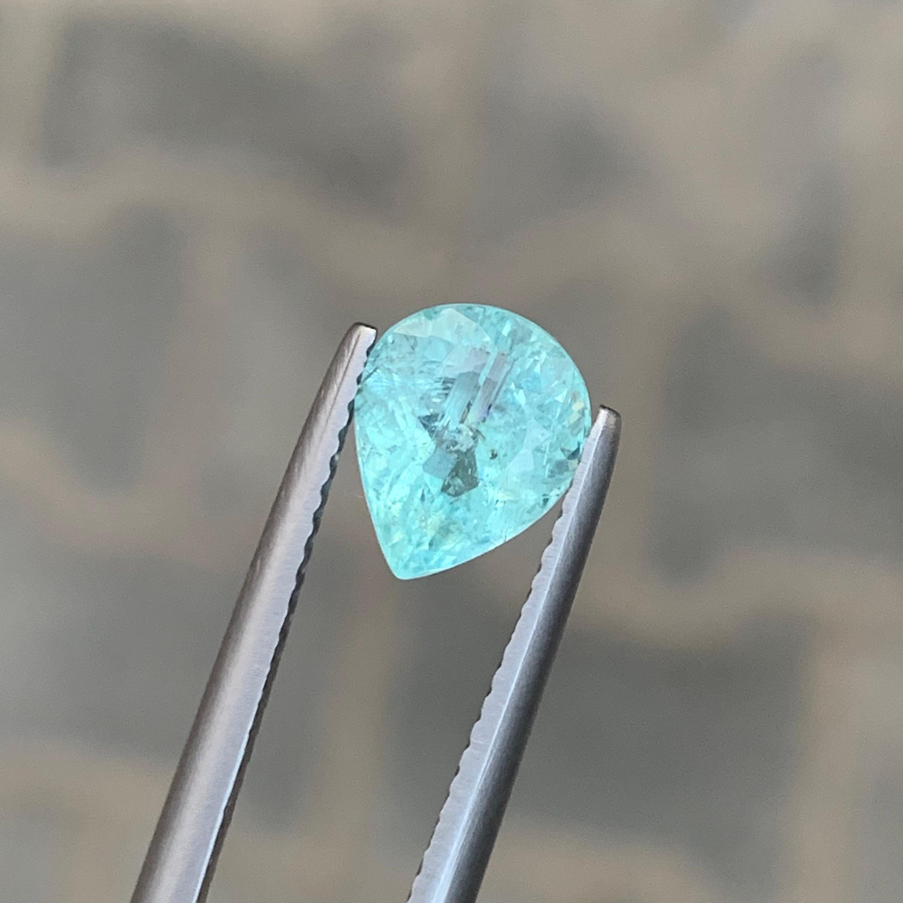 Gemma naturale sciolta di tormalina Paraiba a forma di pera certificata AIG da 1,89 carati in vendita 2