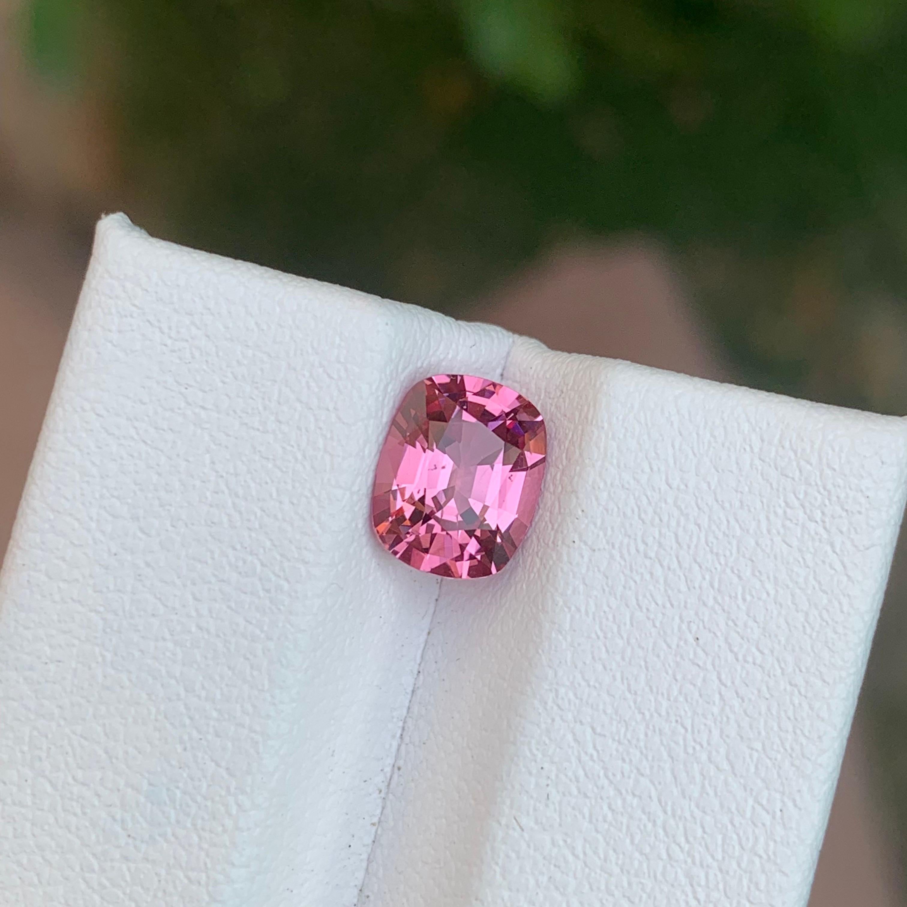 AIG Certified 1.91 Carat Natural Loose Pink Spinel Cushion Shape Gemstone For Sale 4