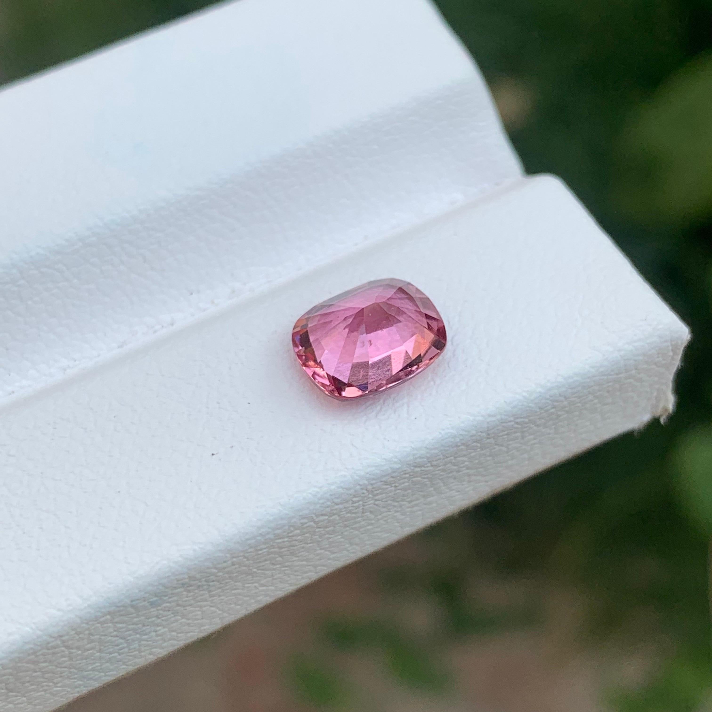 AIG Certified 1.91 Carat Natural Loose Pink Spinel Cushion Shape Gemstone For Sale 3
