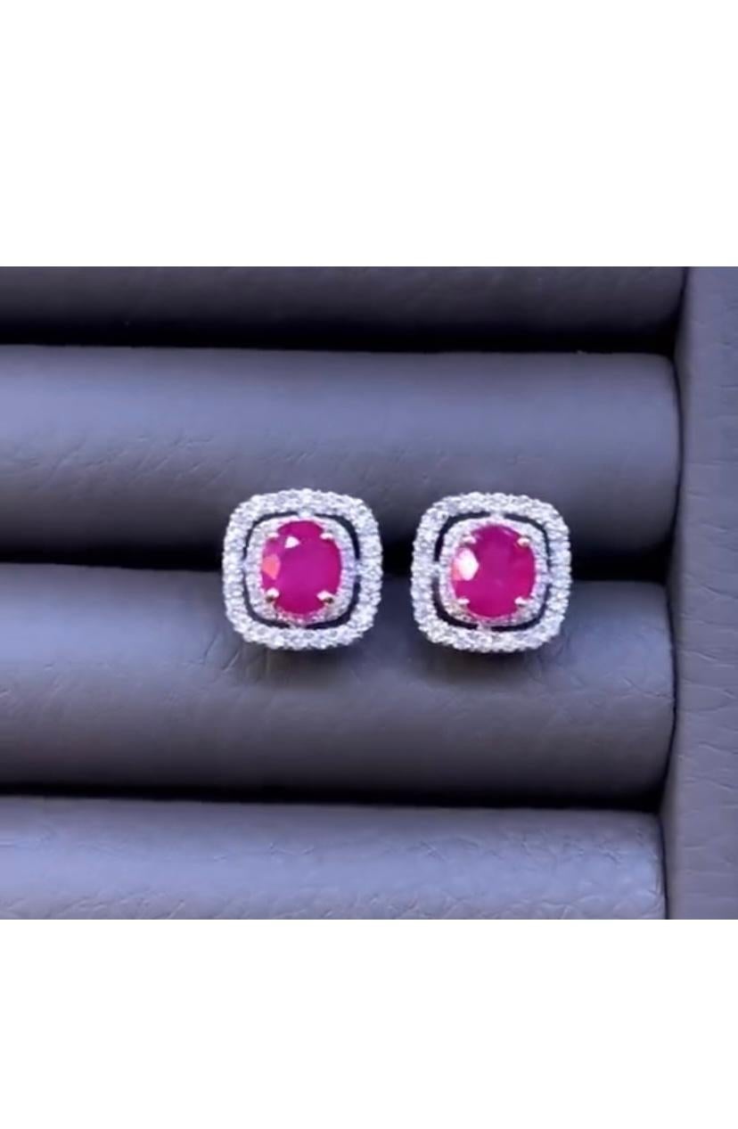An exclusive Burma Rubies and Diamonds pair of earrings, in glamour contemporary design.
Elevate your style and add a touch of sophistication and charm on your look.
Stunning earrings come in 18k gold with 2 pieces of Natural Burma Rubies of 2,00