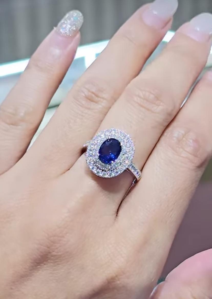 AIG zertifiziert 2,00 Karat Ceylon Saphir 1,00 Diamanten 18k Gold Ring im Zustand „Neu“ im Angebot in Massafra, IT
