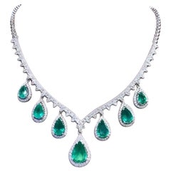 AIG Certified 20.00 Zambian  Emeralds  6.00 Ct Diamonds 18K Gold Necklace