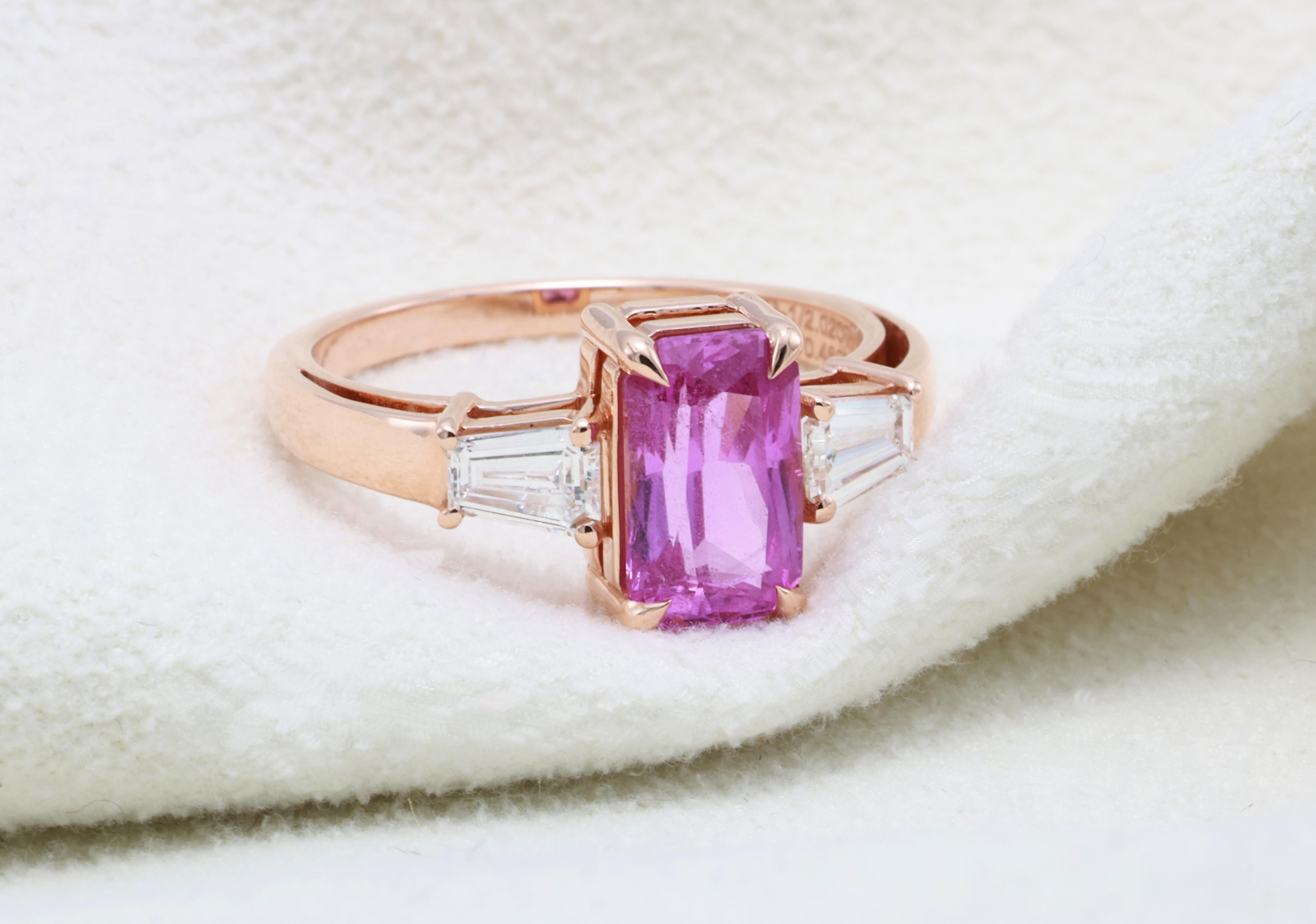 Anello di diamanti con zaffiro rosa naturale certificato AIG da 2,02 carati in vendita 5