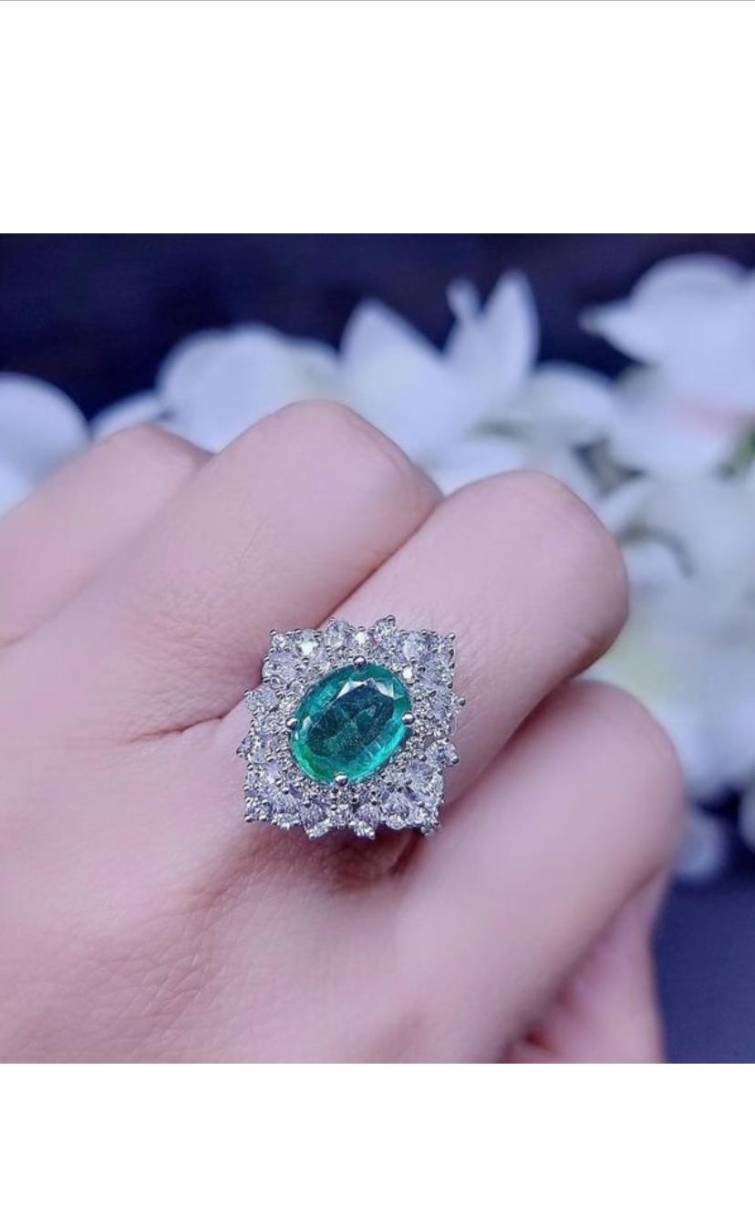 Women's AIG Certified 2.08 Carats Zambian Emerald  1.20 Carats Diamonds 18k Gold Ring For Sale