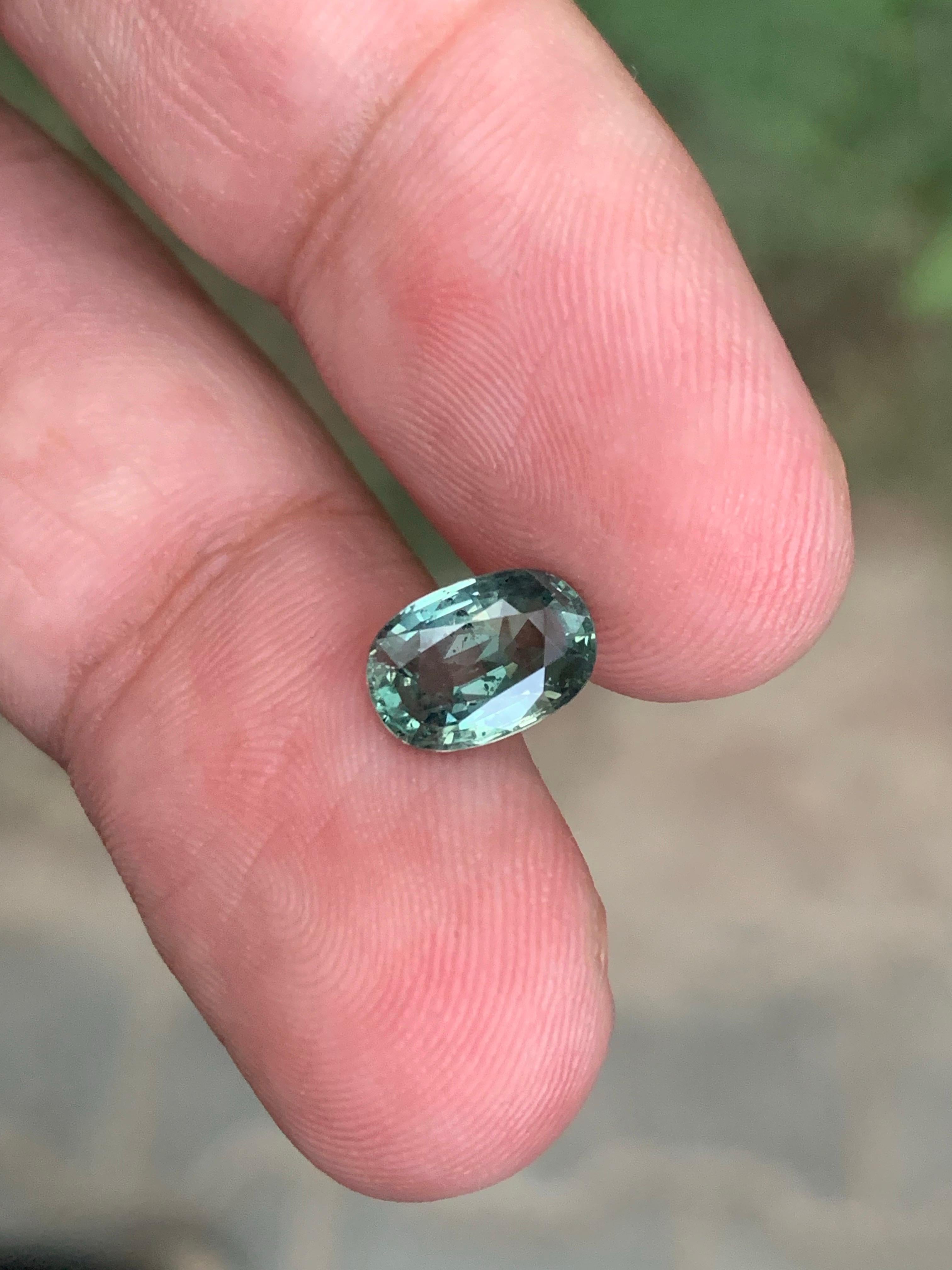 AIG zertifiziert 2,11 Karat natürlichen losen Teal Sapphire Oval Form Edelstein im Zustand „Neu“ im Angebot in Peshawar, PK
