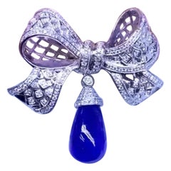 AIG Certified 21.24 Carat Tanzanite Diamonds 1.76 Ct 18K Gold Brooch