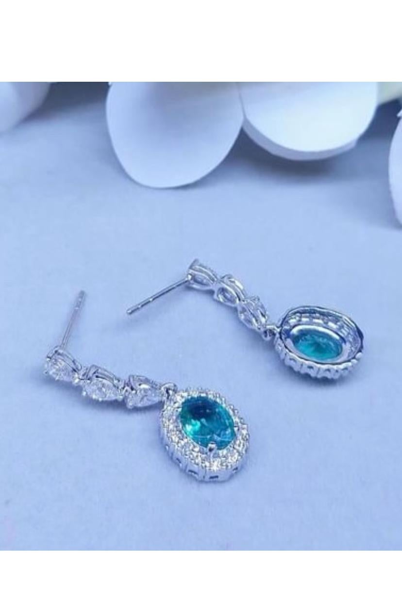 Oval Cut AIG Certified 2.15 Carats Zambian Emeralds  1.36 Ct Diamonds 18K Gold Earrings  For Sale