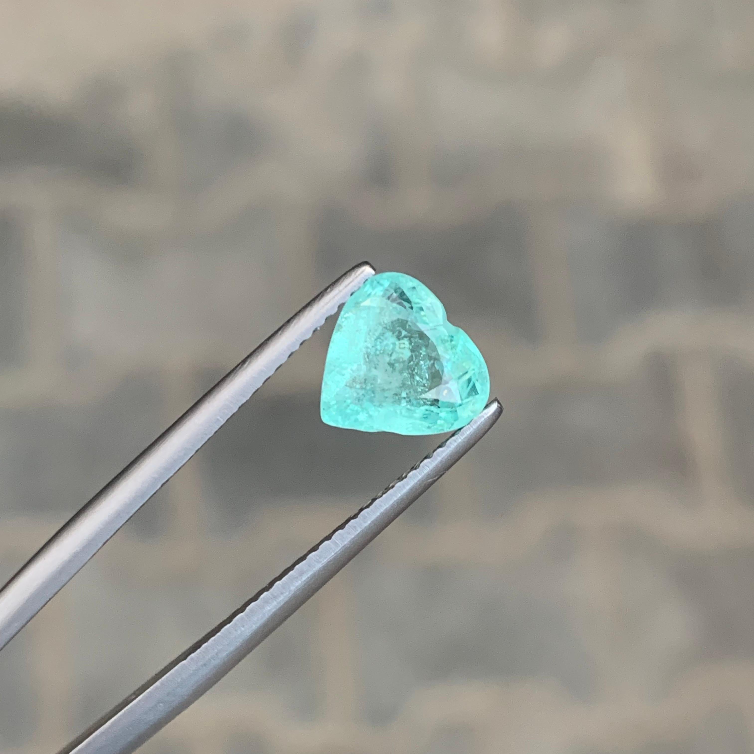 Gema natural suelta de turmalina paraiba en forma de corazón de 2.16 quilates certificada por AIG en venta 6