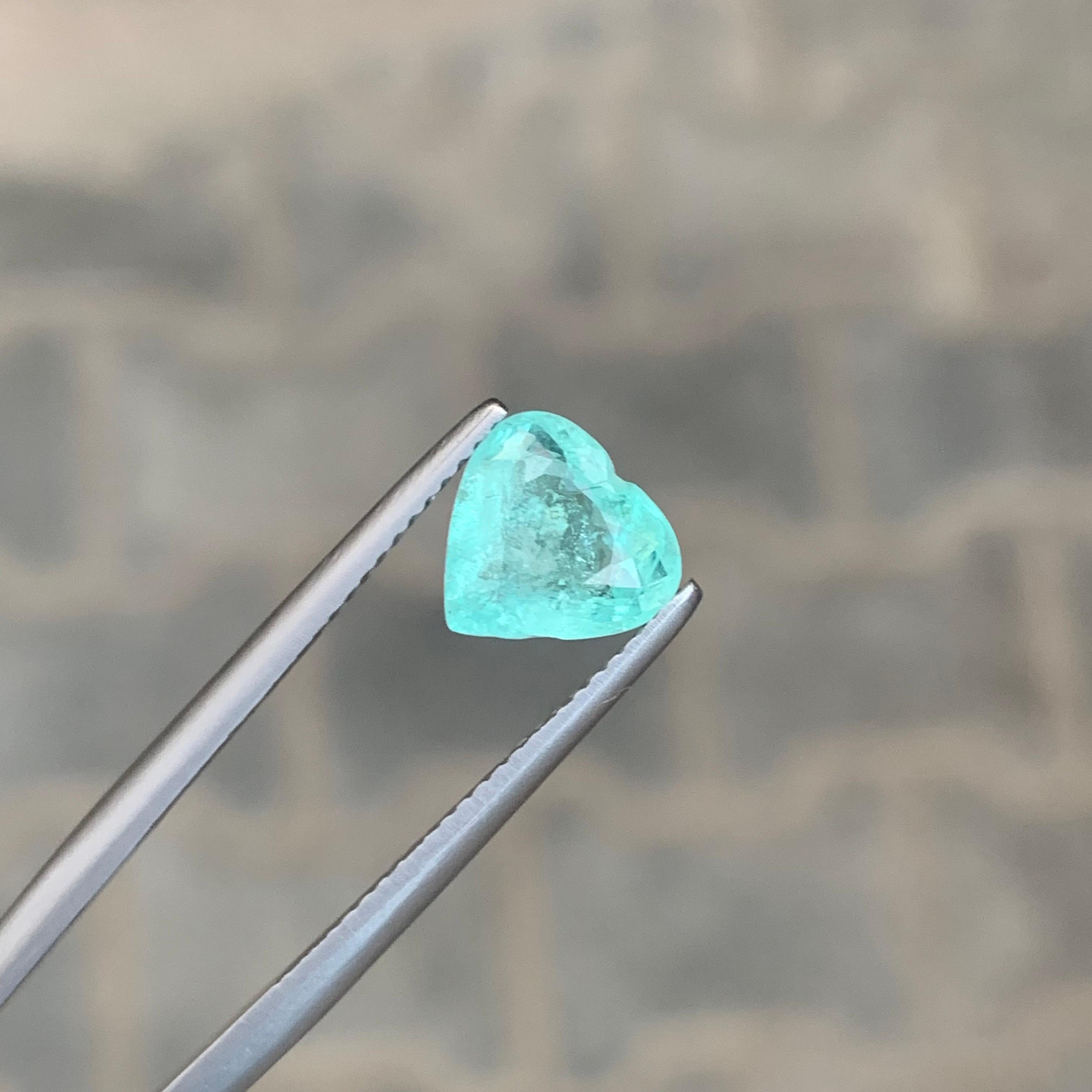 Gema natural suelta de turmalina paraiba en forma de corazón de 2.16 quilates certificada por AIG en venta 7