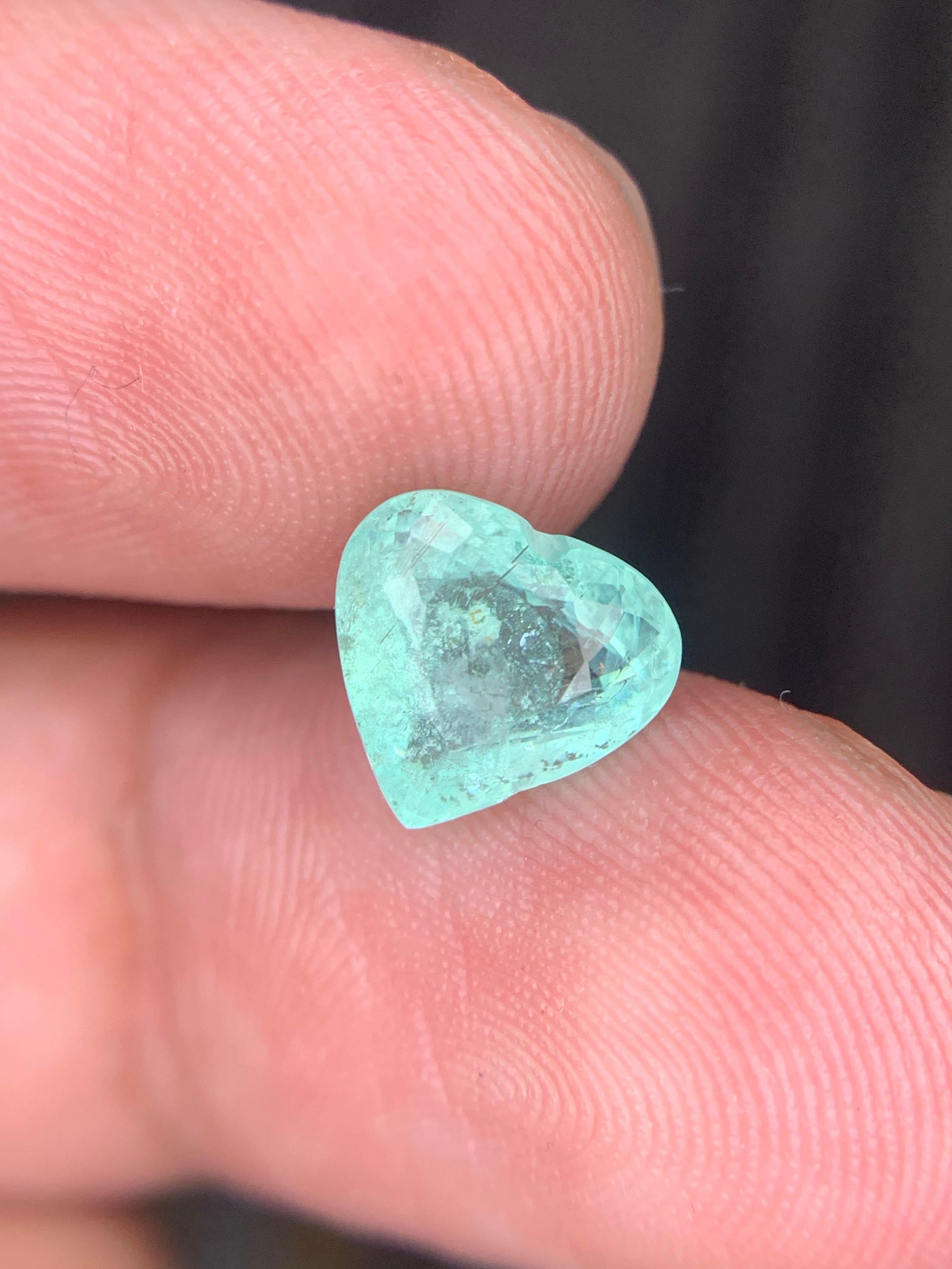 Gema natural suelta de turmalina paraiba en forma de corazón de 2.16 quilates certificada por AIG en venta 8