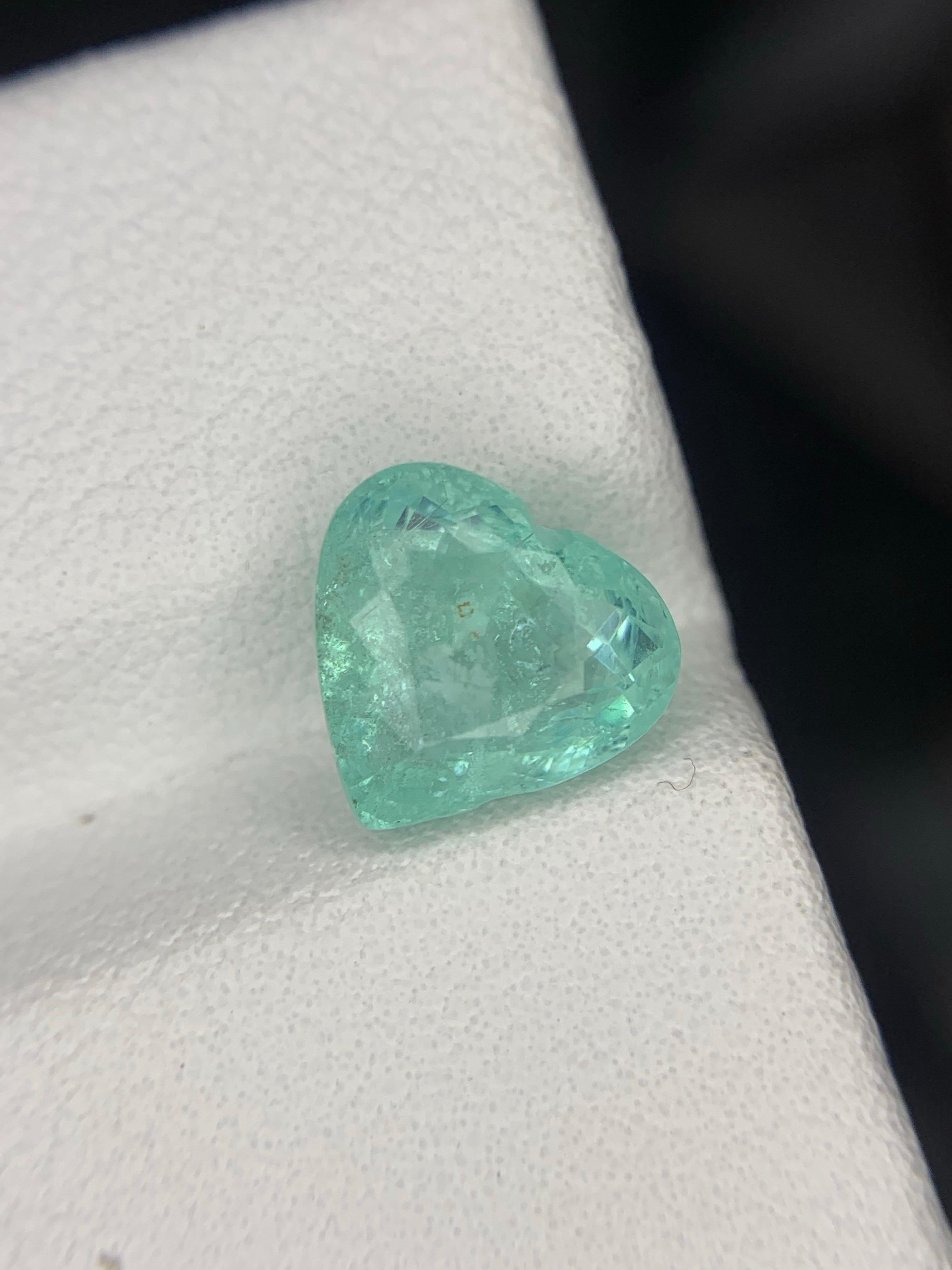 Gema natural suelta de turmalina paraiba en forma de corazón de 2.16 quilates certificada por AIG en venta 9