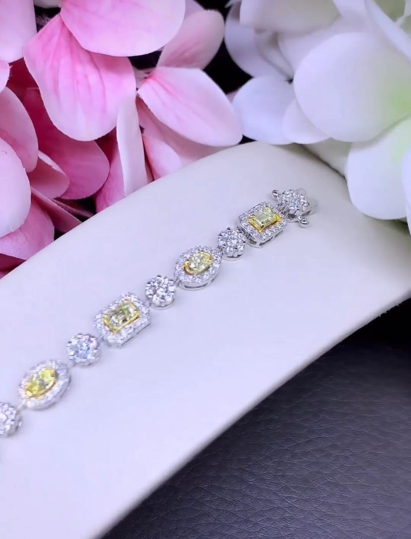Taille mixte Diamants jaunes fantaisie de 2,17 carats certifiés AIG  2.40 Ct Diamants Bracelet en or 18k en vente