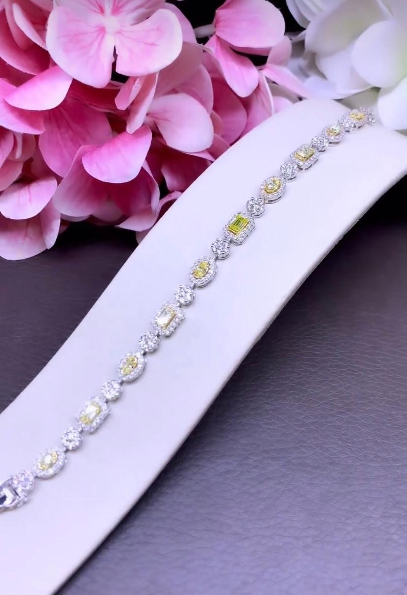 AIG-zertifizierte 2,17 Karat gelbe Fancy-Diamanten  Armband aus 18 Karat Gold mit 2,40 Karat Diamanten für Damen oder Herren im Angebot