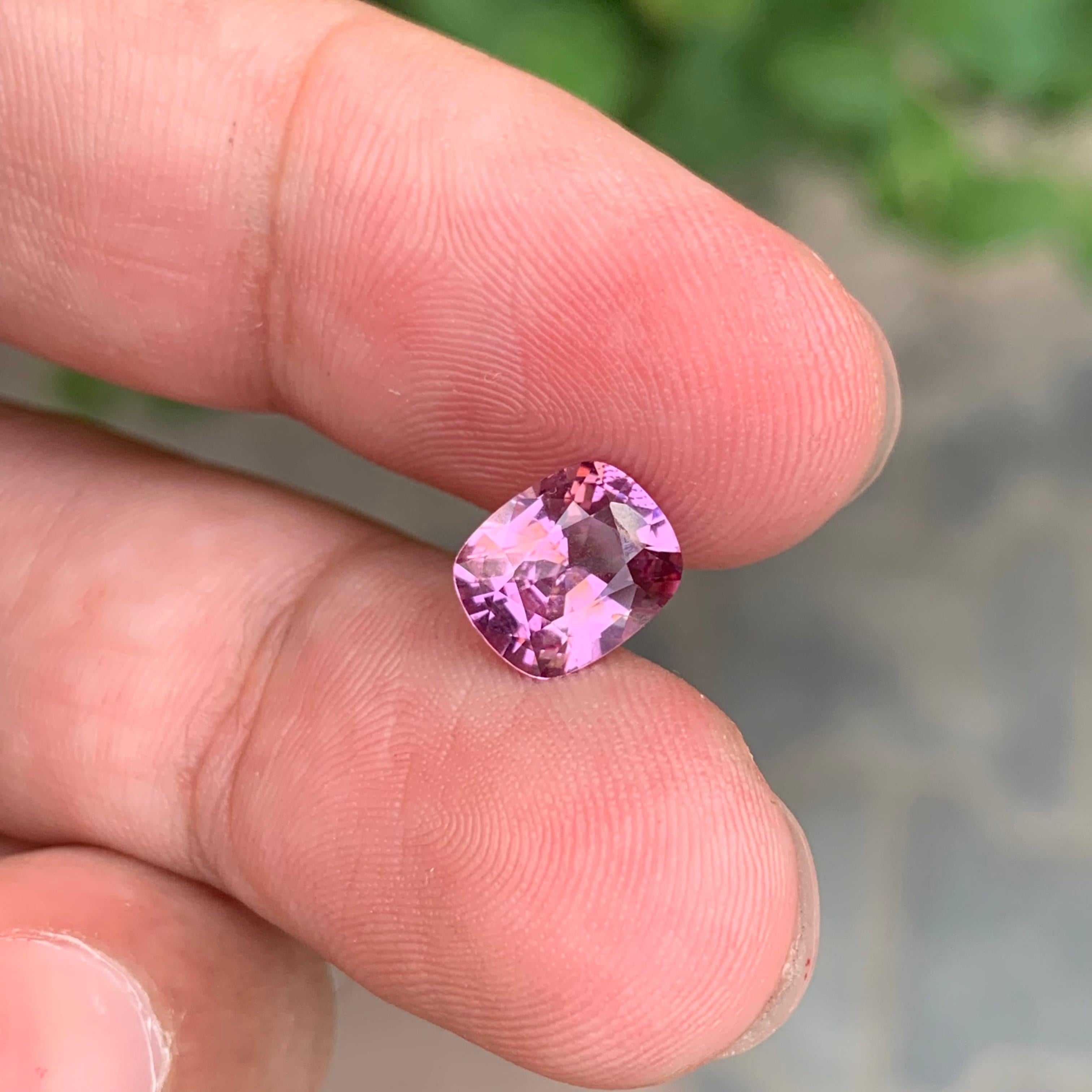 AIG Certified 2.19 Carat Natural Loose Pink Spinel Cushion Cut Gemstone For Sale 1