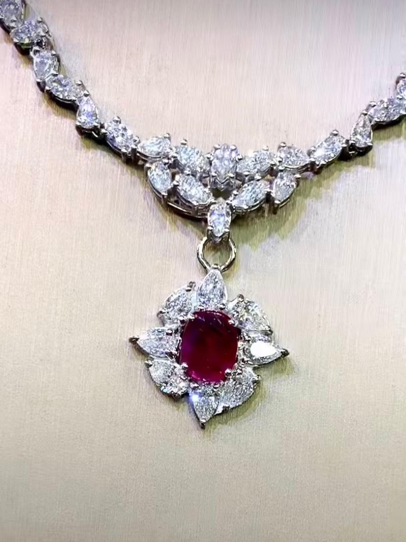 AIG-zertifizierte 2,20 Karat Diamanten  1,45 Karat Burma-Rubinen  18 Karat Gold Anhänger (Gemischter Schliff) im Angebot