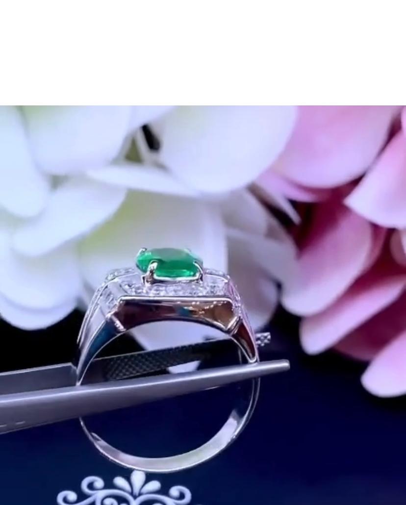 18 Karat Goldring, AIG-zertifizierter 2,25 Karat natürlicher sambischer Smaragd 1,10 Karat Diamant für Damen oder Herren im Angebot
