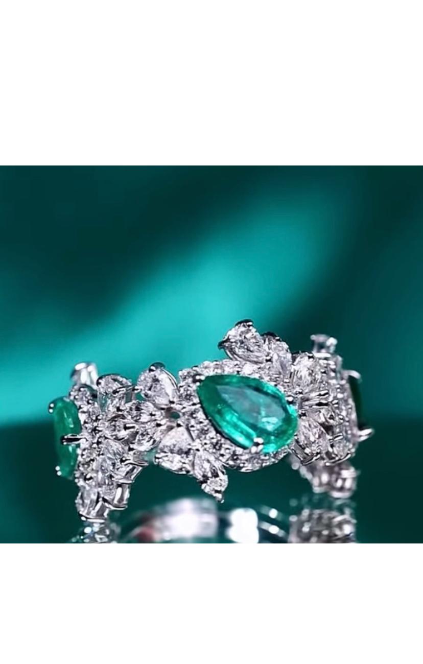 AIG zertifiziert 2,30 Karat Diamanten 2,20 Karat sambische Smaragde 18K Gold Ring für Damen oder Herren im Angebot