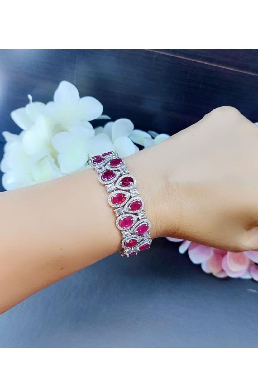 AIG Certified 23.00 Carat Burma Rubies 9.70 Ct Diamonds 18K Gold Bracelet/Choker For Sale 8