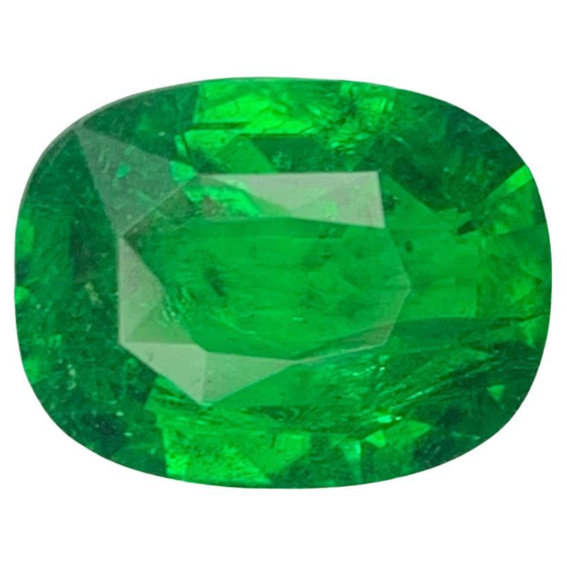 AIG Certified 2.32 Carat Natural Loose Tsavorite Garnet Cushion Cut Gemstone (pierre précieuse de taille coussin)