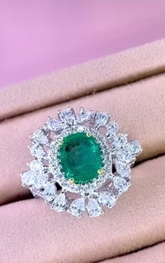 AIG Certified 2.34 Carats Diamonds 2.25 Ct Zambian Emerald 18K Gold Ring
