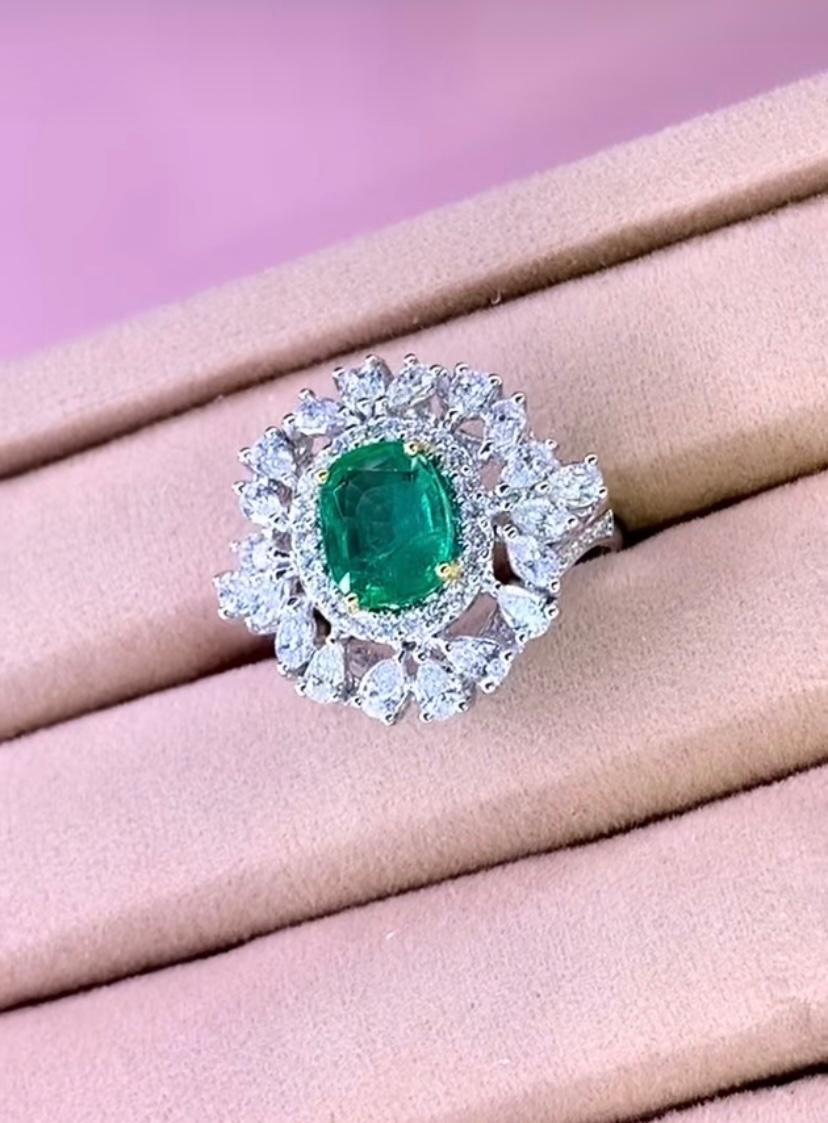 AIG zertifiziert 2,34 Karat Diamanten 2,25 Karat sambischen Smaragd 18K Gold Ring im Angebot 2