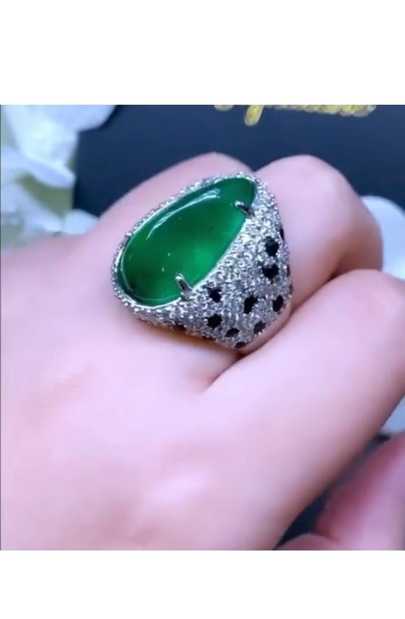 AIG Certified 23.42 Carats Zambian Emerald.  2.91 Carats Diamonds 18K Gold Ring  In New Condition For Sale In Massafra, IT