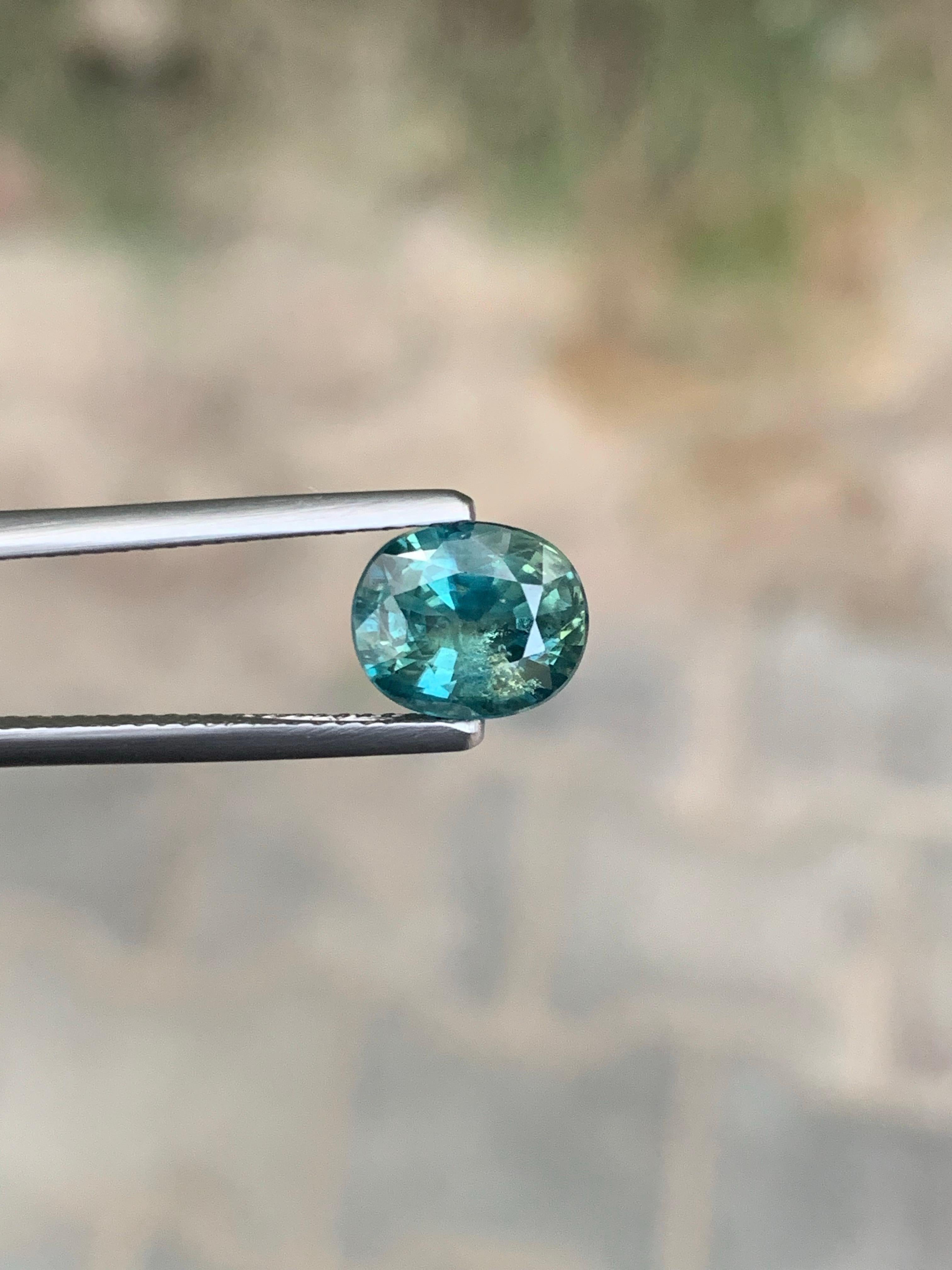 AIG zertifiziert 2,35 Karat natürlichen losen Saphir Edelstein aus Madagaskar, Afrika (Kissenschliff) im Angebot