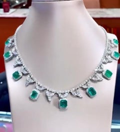 Handcrafted 18K Gold Necklace with Zambian Emeralds and Diamonds
