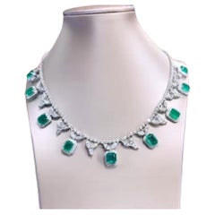 AIG Certified 24.00 Carat Zambian Emeralds 15.00 Ct Diamonds Necklace
