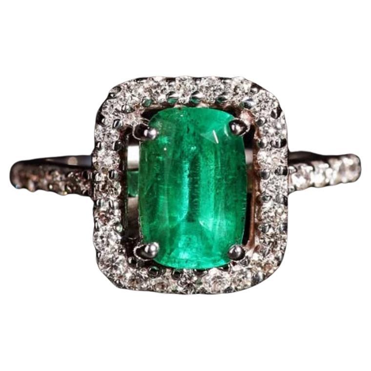 AIG Certified 2.45 Carats Zambian Emeralds Diamonds 18K Gold Ring For Sale