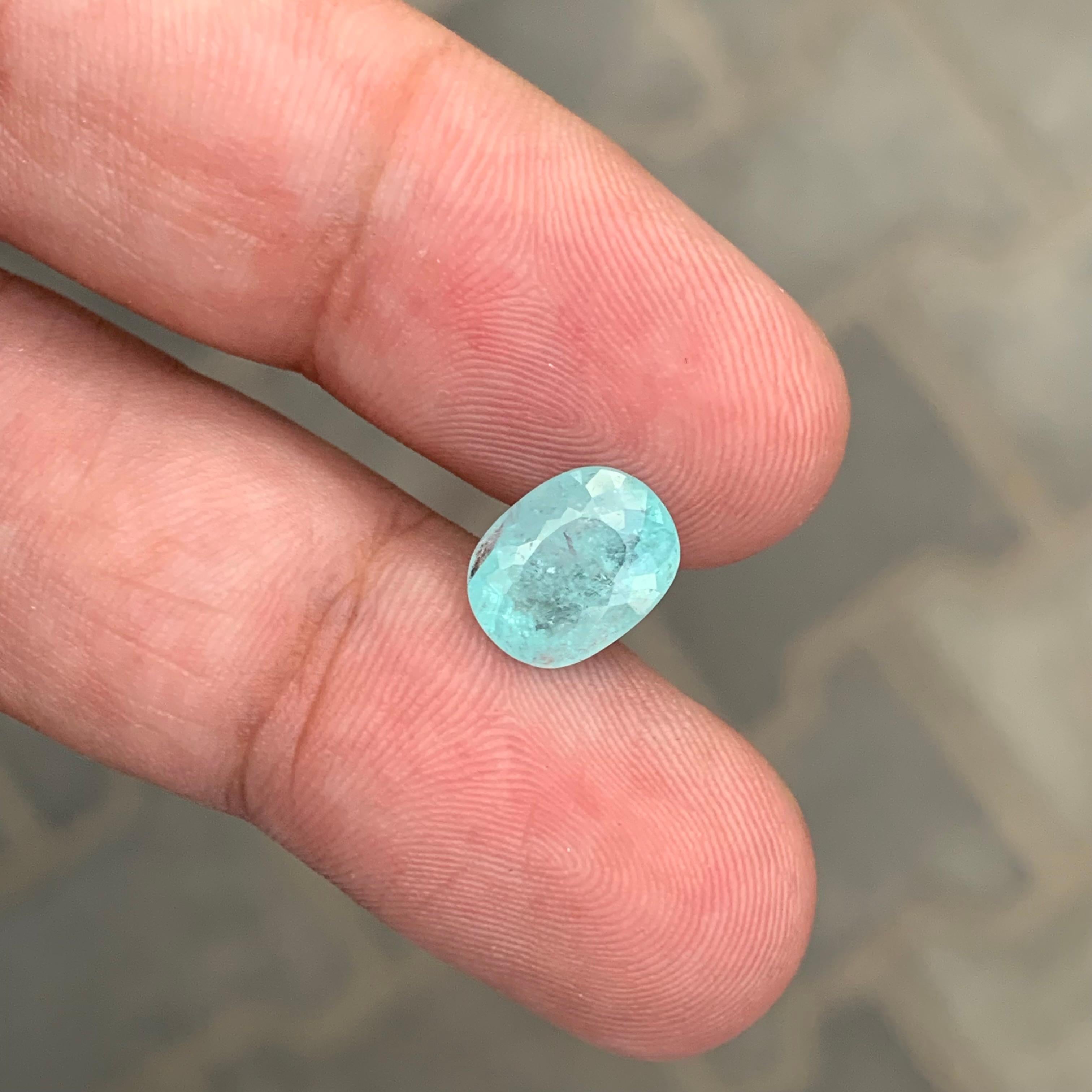 Tormalina Paraiba naturale sfusa da 2,48 carati certificata AIG proveniente dalla miniera del Mozambico 3