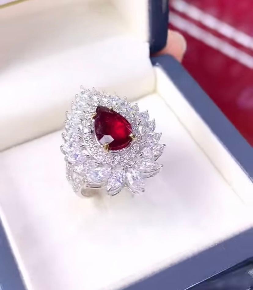 AIG Certified 2.50 Ct Untreated Mozambique Ruby  3.40 Ct Diamonds 18K Gold In New Condition For Sale In Massafra, IT