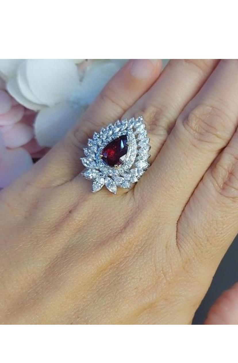AIG Certified 2.50 Ct Untreated Mozambique Ruby  3.40 Ct Diamonds 18K Gold For Sale 4
