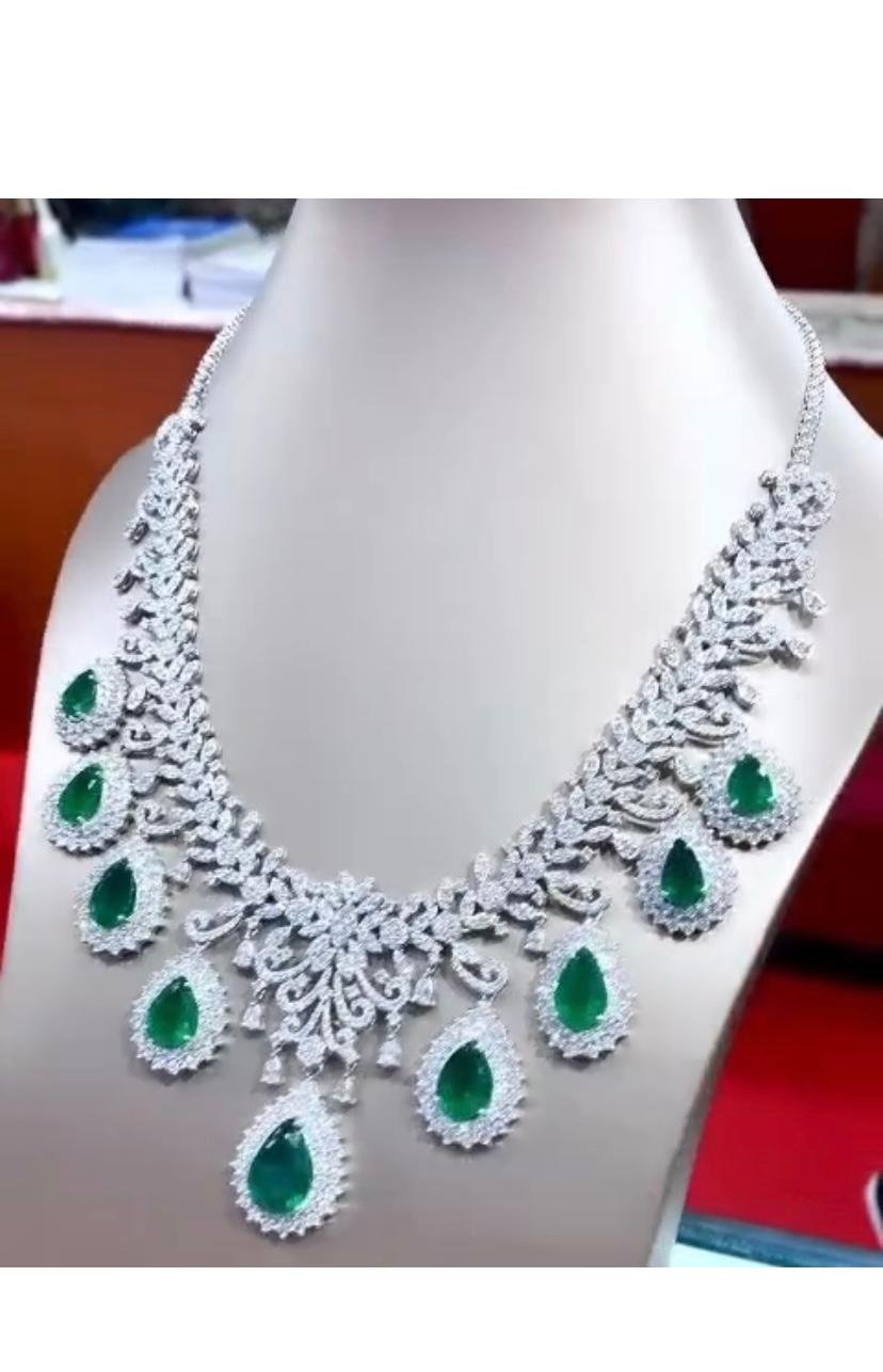Women's AIG Certified 25.80 Carat Zambian Emeralds  23.00 Ct Diamonds 18K Gold Necklace For Sale
