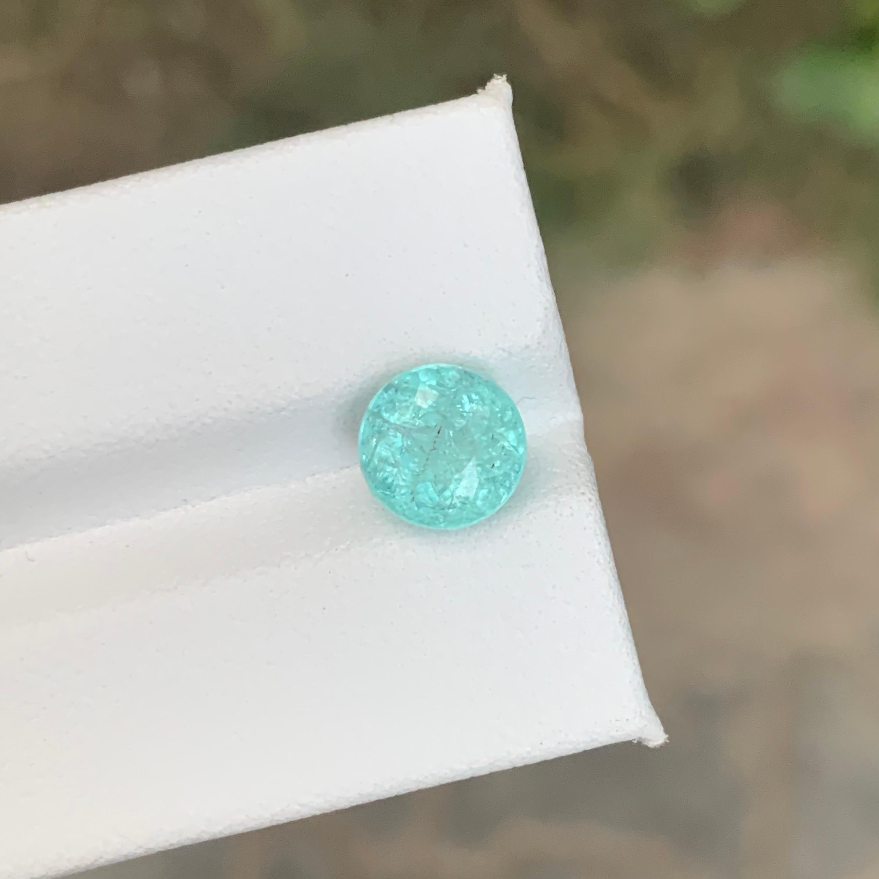 Gemma rotonda di tormalina Paraiba naturale sciolta certificata AIG da 2,60 carati in vendita 10