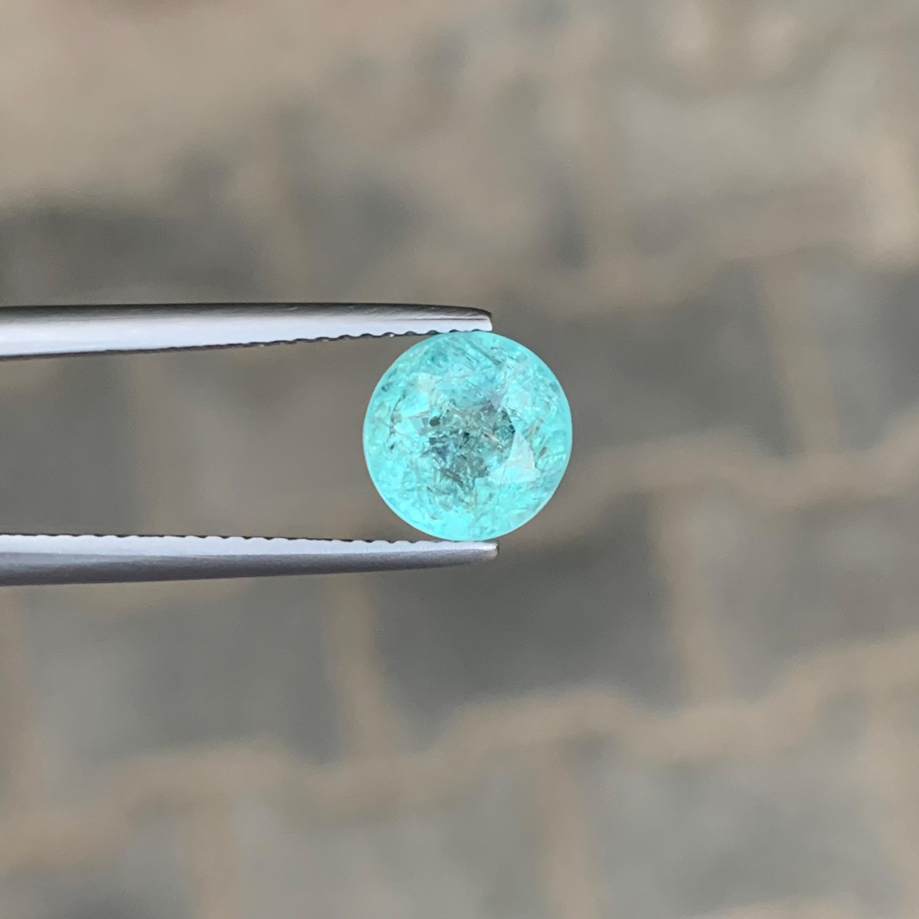 Gemma rotonda di tormalina Paraiba naturale sciolta certificata AIG da 2,60 carati In condizioni Nuovo in vendita a Peshawar, PK