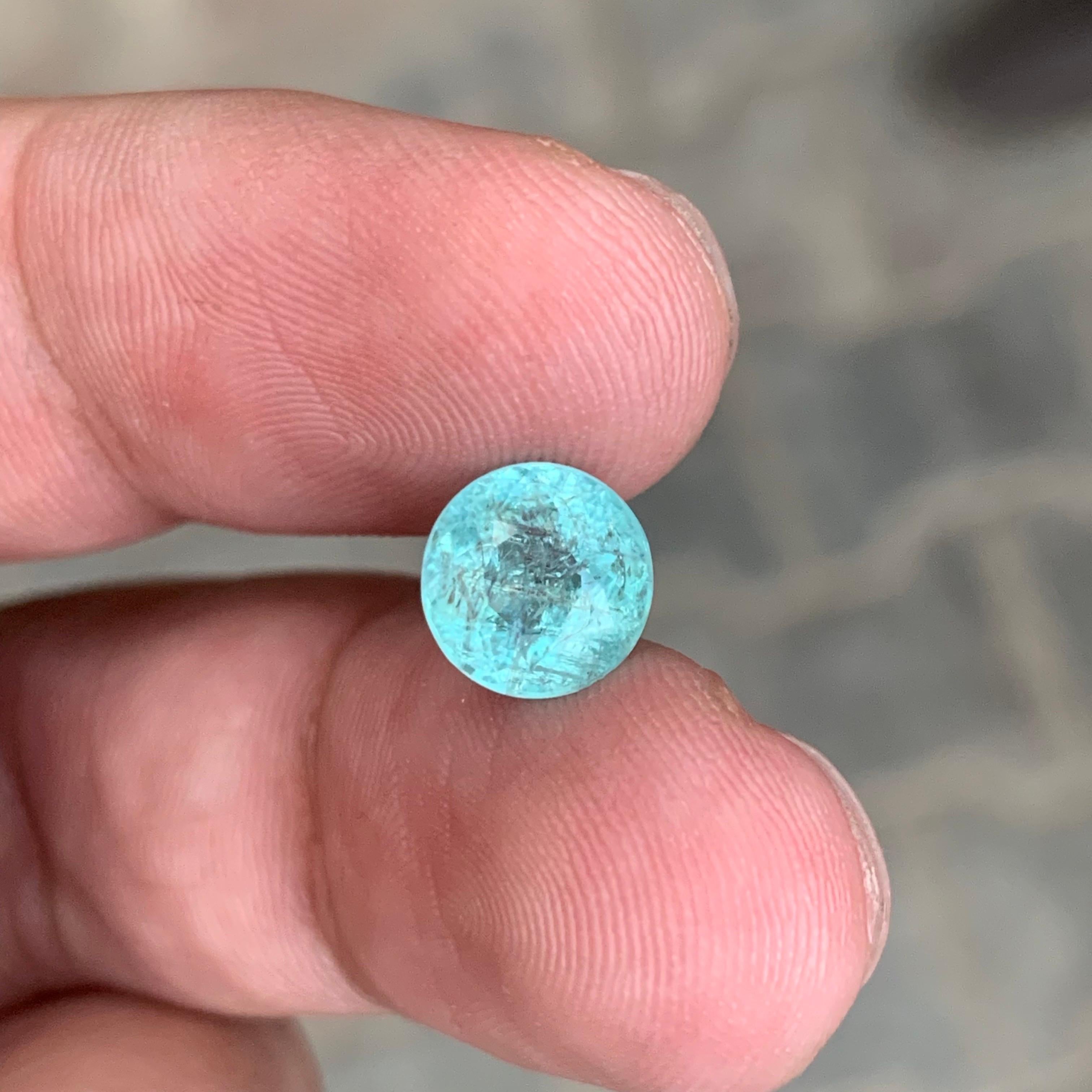 da uomo o donna Gemma rotonda di tormalina Paraiba naturale sciolta certificata AIG da 2,60 carati in vendita