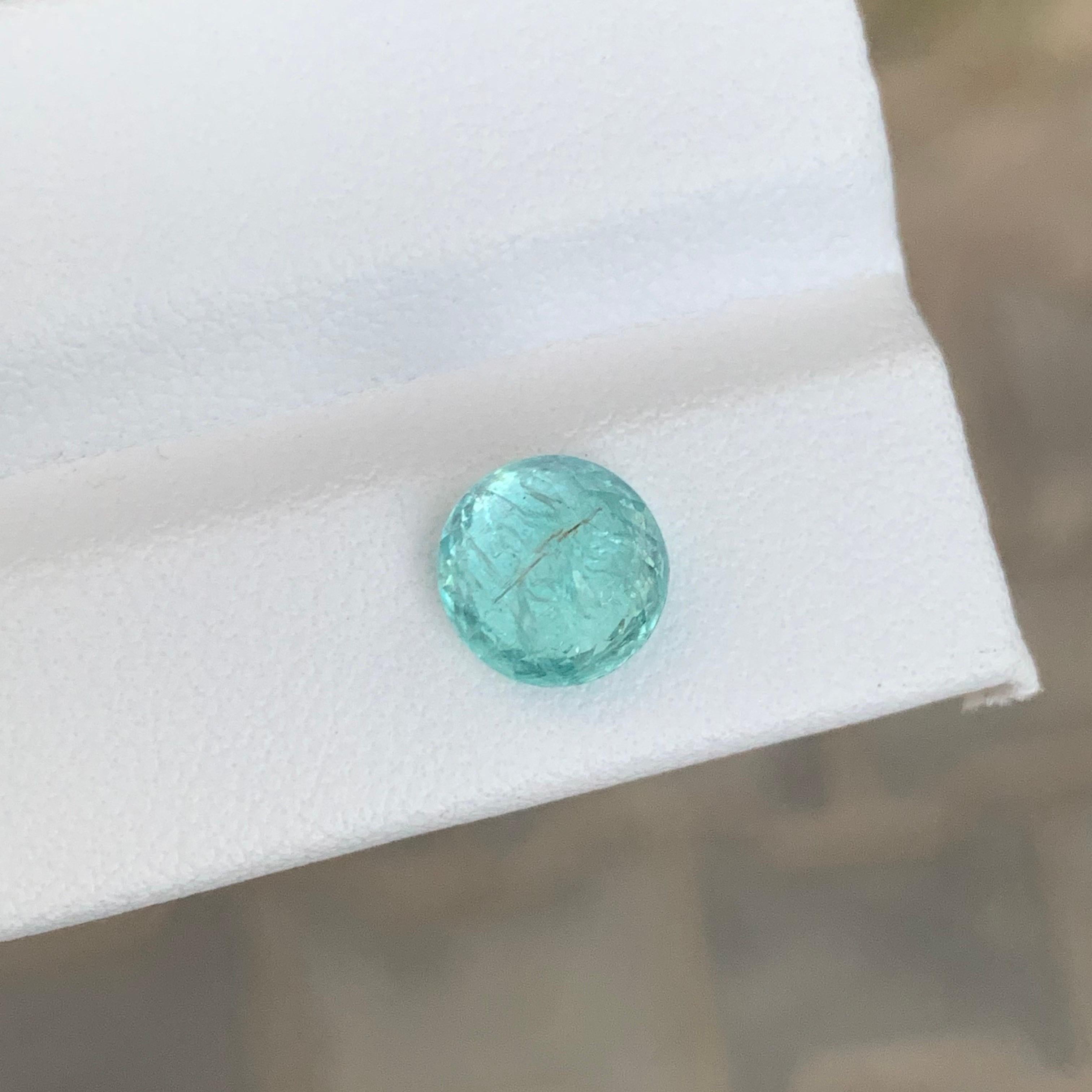 Gemma rotonda di tormalina Paraiba naturale sciolta certificata AIG da 2,60 carati in vendita 3