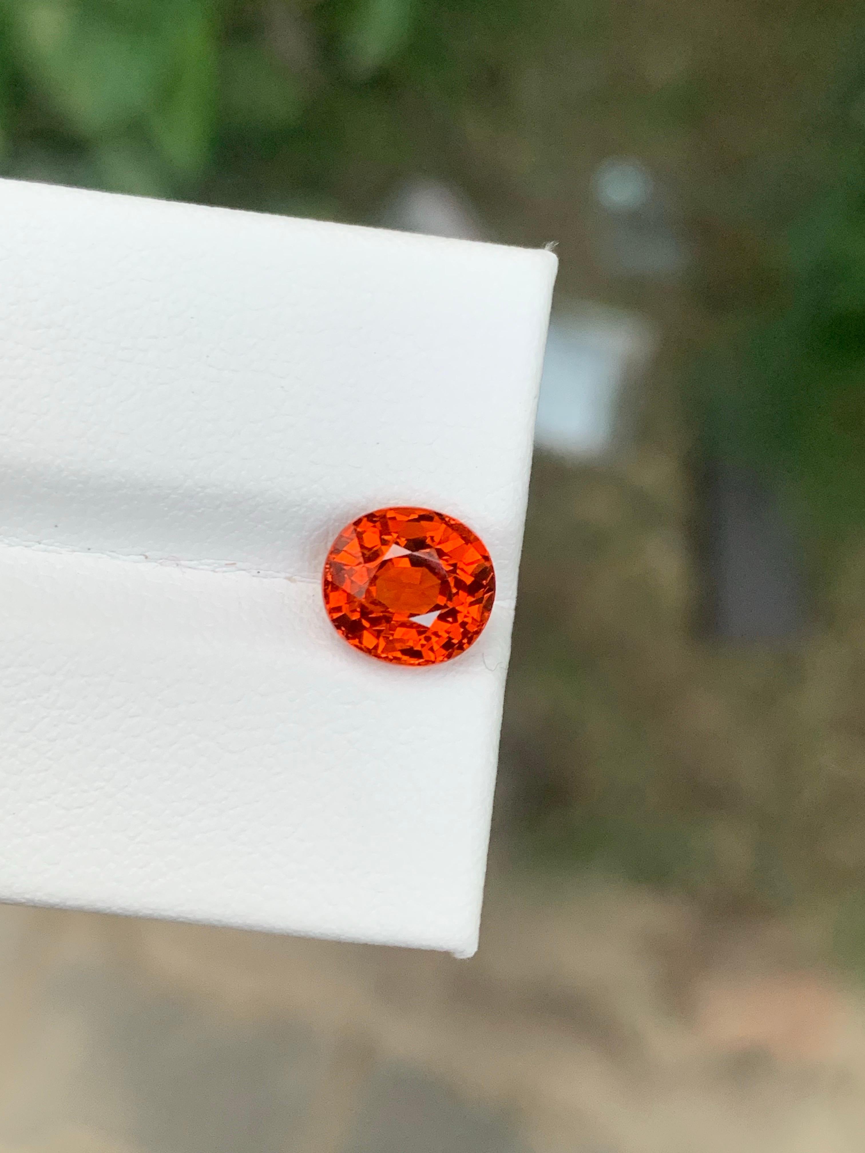 AIG zertifiziert 2,60 Karat natürlichen losen Spessartit Granat Oval Form Edelstein (Arts and Crafts) im Angebot