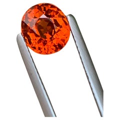 AIG Certified 2.60 Carat Natural Loose Spessartite Garnet Oval Shape Gemstone (pierre précieuse de forme ovale)