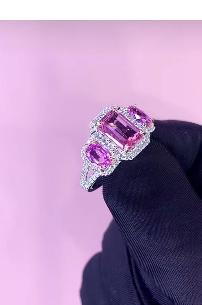 AIG Certified 2.60 Carat Pink Tourmaline Diamonds 18K Gold Ring For Sale 7