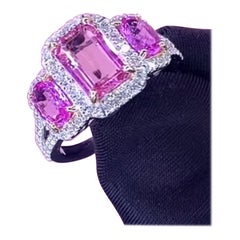 Anillo de oro de 18 quilates con turmalina rosa de 2,60 quilates certificada por AIG